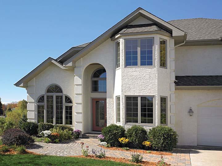 Casement windows are a breeze to clean and easy to operate. Perfect for kitchens and sunrooms, just crank your casement windows out to let fresh air in. Enjoy the clean, contemporary look Renewal by Andersen replacement casement windows add to your home.