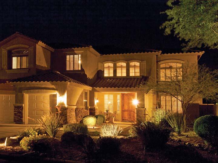 Specialty replacement windows provide a unique touch to individual rooms or throughout your home. Create interest with triangle, circle top and arched windows. Renewal by Andersen specialty replacement windows are custom made to your exact specifications.