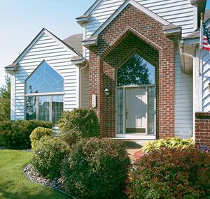 Specialty replacement windows provide a unique touch to individual rooms or throughout your home. Create interest with triangle, circle top and arched windows. Renewal by Andersen specialty replacement windows are custom made to your exact specifications.