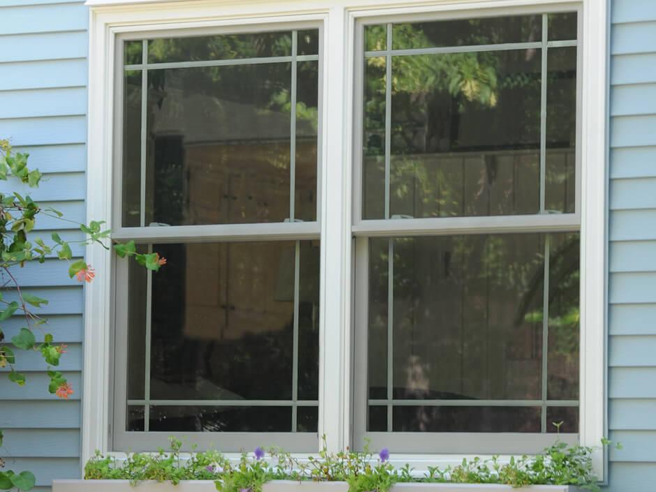 Double hung, modified prairie grilles
