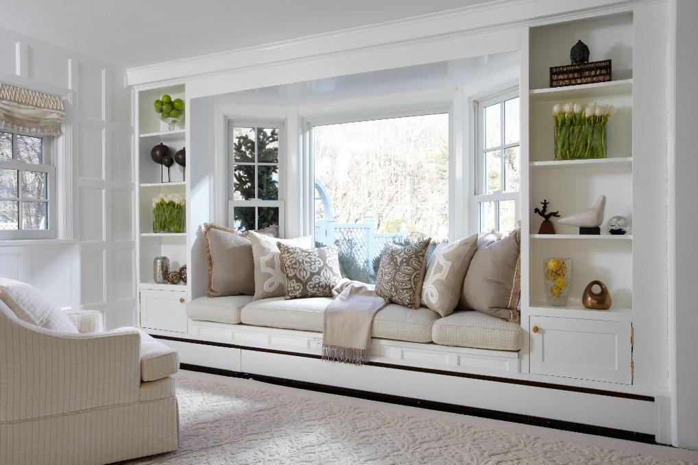 Color palettes and materials for living room bay window